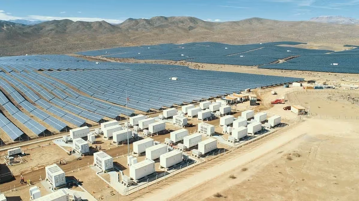 BESS: El almacenamiento de energía global crece un 35% en 2026