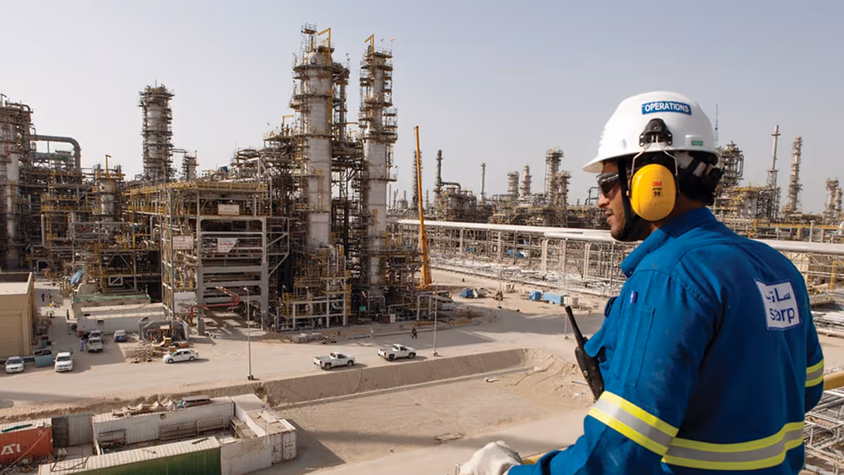 Aramco: Trabajan en la reparación del oleoducto Este-Oeste